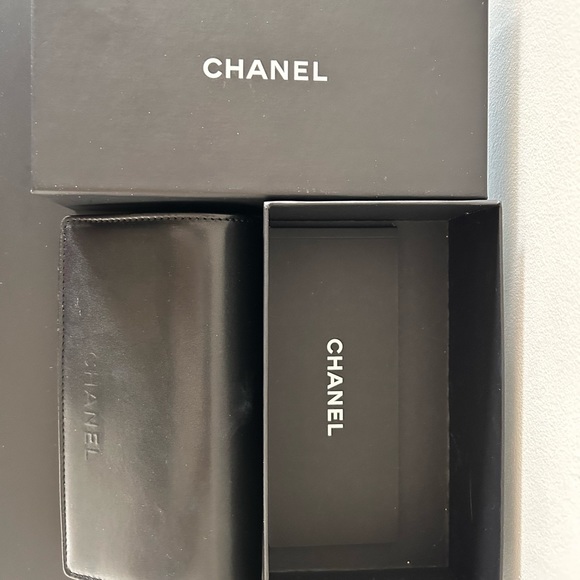 Chanel sunglasses - Picture 5 of 6